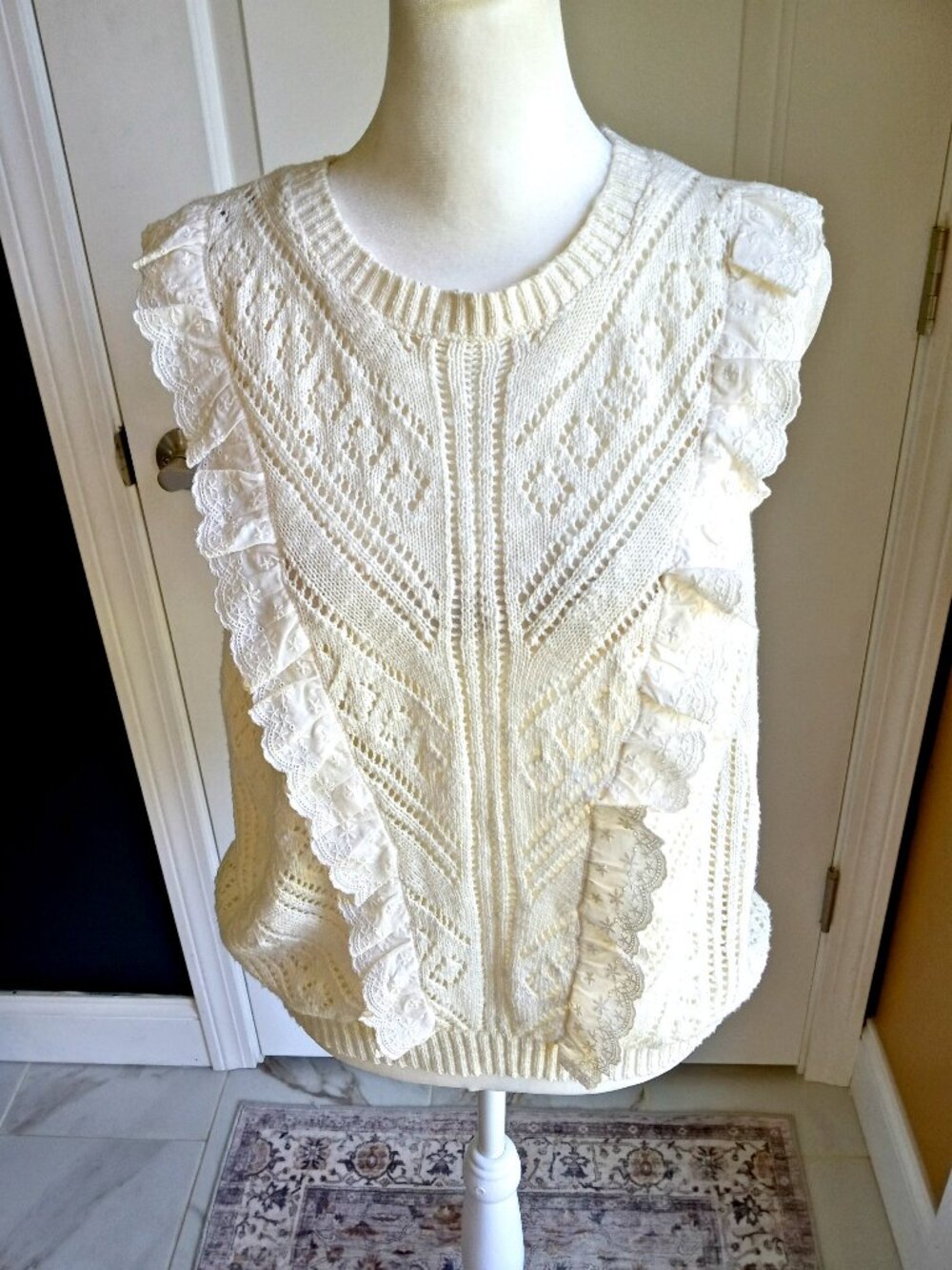 NEW! BOHO SLEEVELESS LACE EMBELLISHED SWEATER TOP